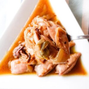 CHIPIRONES ENCEBOLLADOS